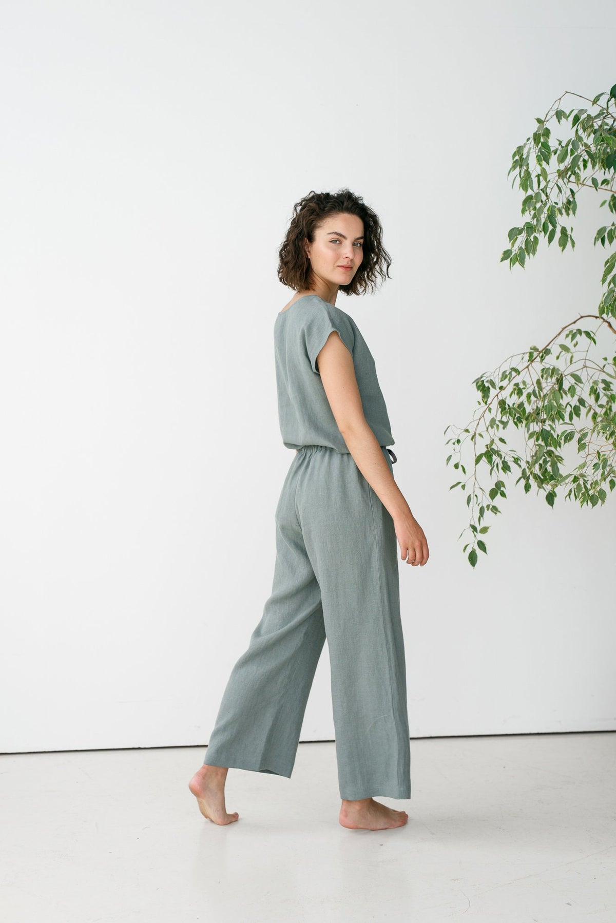 Flora Green Linen Wide-Leg Pants — view 5