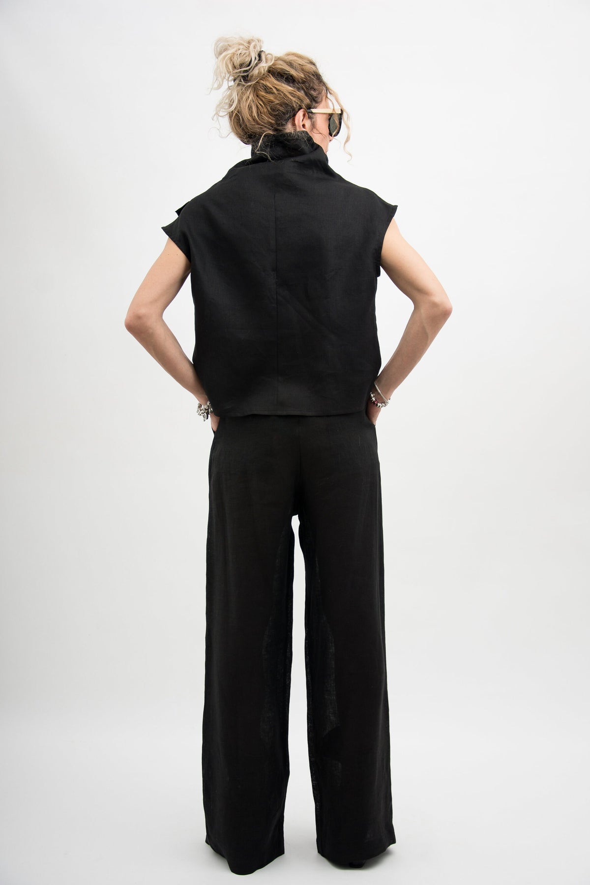 Nina Black Linen Shirt — view 5