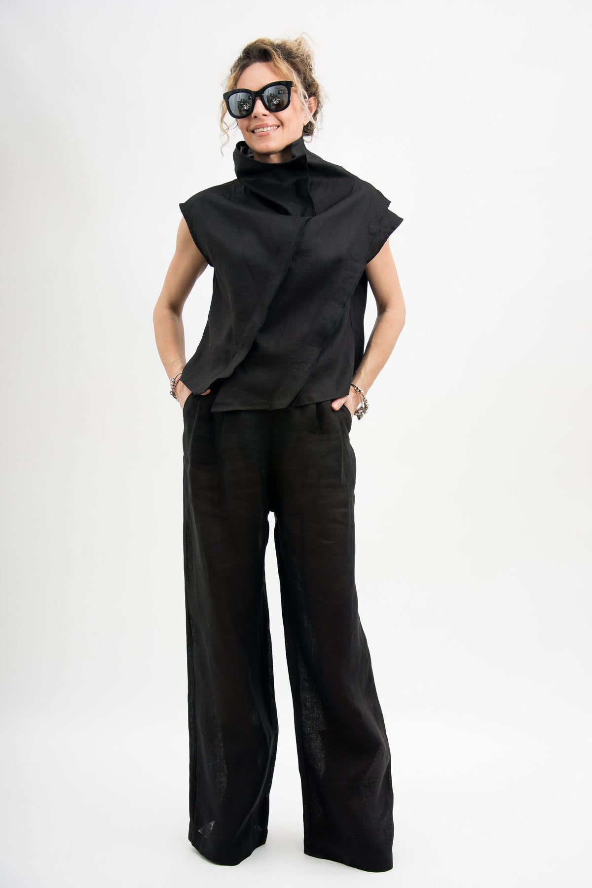 Nina Black Linen Shirt — Arthur's Sportswear